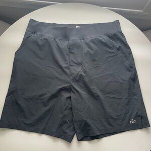 Men's Alo Training Short Size Large